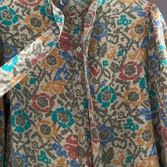 Vintage silk blouse from France - Picture 5 of 7